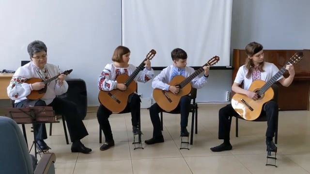 Ансамбль «Український сувенір». «Чорнобривці» на гітарі. смотреть онлайн