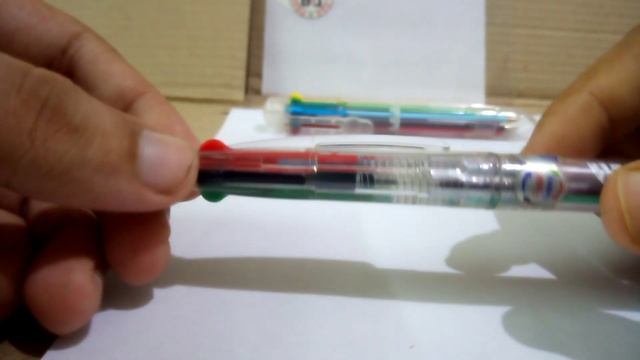 8 in 1 pen vs flair sunny 4 in 1 pen comparison. Eight in one pen vs Four in one pen. смотреть онлайн