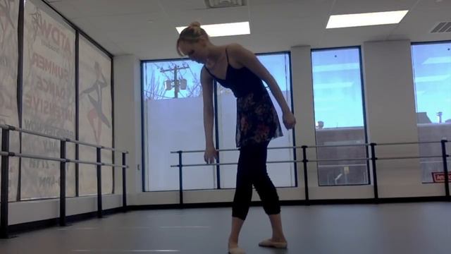 9 Things to prepare you for en dehors pirouettes (from 4th) смотреть онлайн