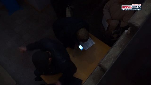 После новогодних праздников в керченском ФМС огромная очередь смотреть онлайн