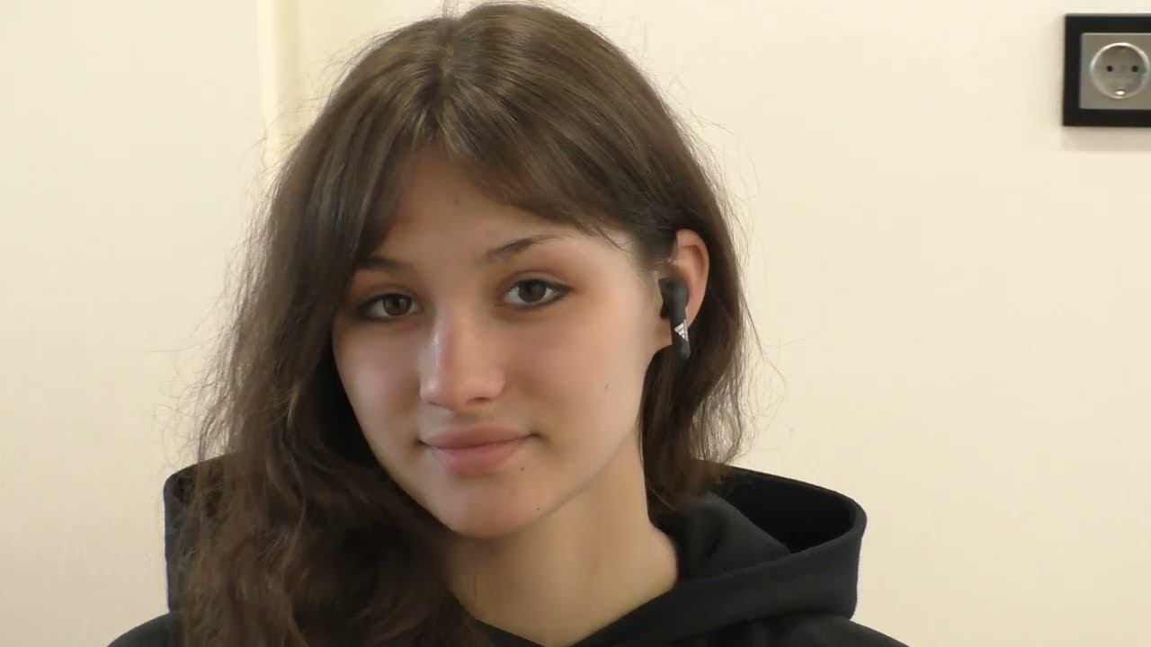 Обзор Adidas Z.N.E 01. Стильный дизайн, беспроводная зарядка и не только это. Смотрим смотреть онлайн