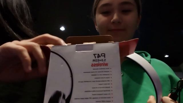 ВЛОГ С ПОДРУГОЙ ШОППИНГ. РАСПАКОВКА ПОСЫЛКИ С UZUM MARKET.