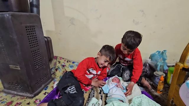 Rain In The Village. 🌈 ⛅️ Babak Makes Traditional Village Tools