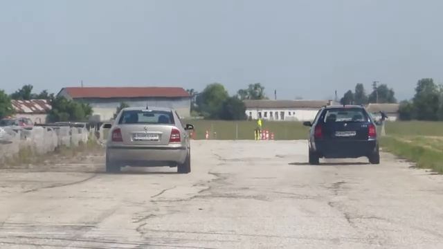 OCTAVIA 1 9TDI vs OCTAVIA 1 9TDI 4X4 смотреть онлайн