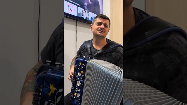 ВСПОМНИ МОЙ НЕНАГЛЯДНЫЙ, КАК ТЕБЯ Я ВСТРЕЧАЛА! смотреть онлайн