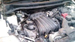 Треск,цокот в двигателе HR15DE Nissan tiida ,японка