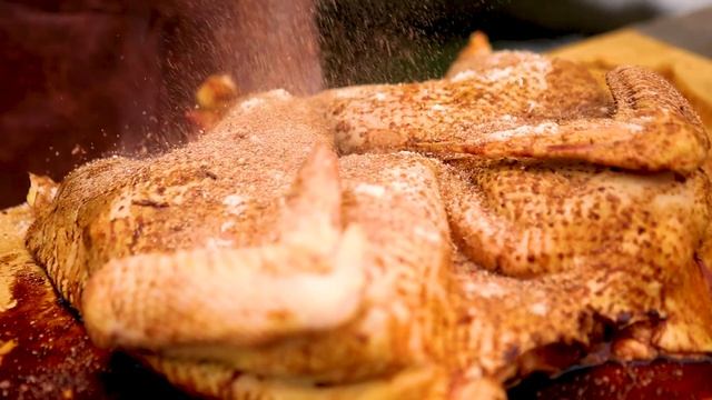 Новогодняя индейка в смокере смотреть онлайн