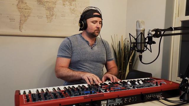 Nord Stage 3 Compact - White Grand & Soft Pad - Way Maker (Acoustic Cover) смотреть онлайн