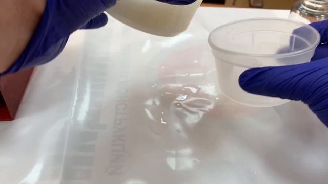 Демонстрация связывания воды низковязкой эластичной полиуретановой смолой Аквидур ЭСЭ смотреть онлайн