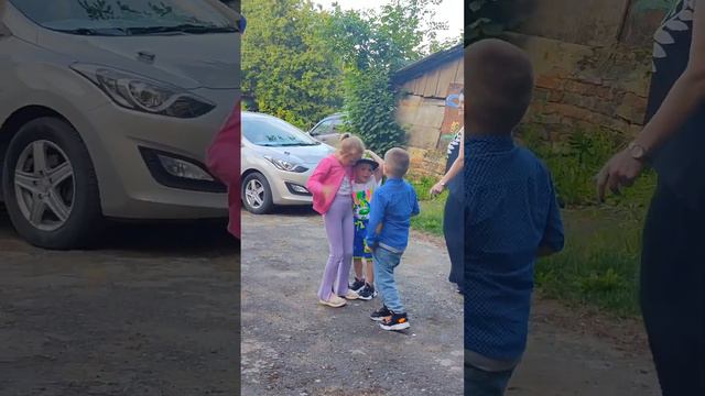 Михалыч пришёл поздравить Кирилла! смотреть онлайн