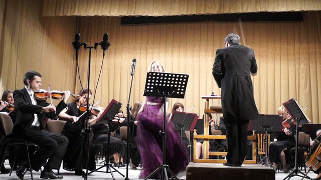 Koncert w filharmonii, 5 lutego смотреть онлайн