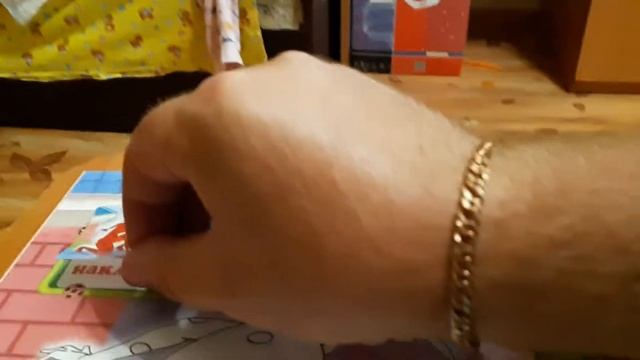 Клеем наклейки в раскрашивалке смотреть онлайн