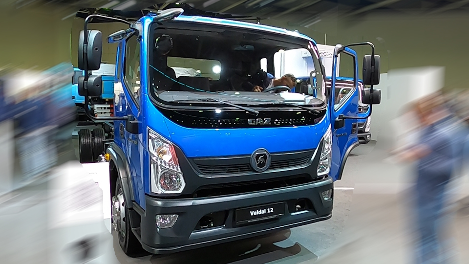 Рассматриваем ГАЗ Валдай 12.  Новый среднетоннажный российский грузовик с турбодизелем ЯМЗ-535