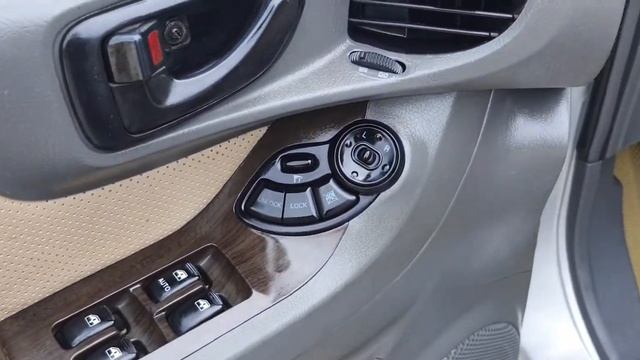 Santafe Gold 2005. máy dầu 2.0MT. Xe số sàn chỉ 6lít/100km. Lh: 0926.555.688 ( Đã bán )