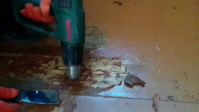 Как снять старую краску с пола смотреть онлайн