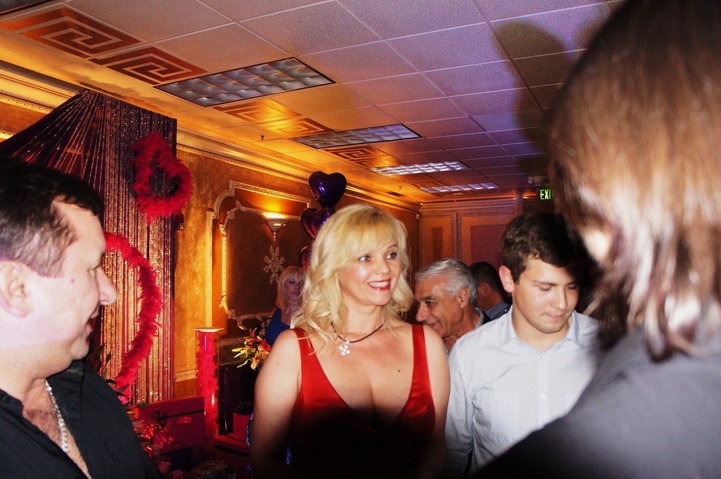 Марина Журавлёва - И пусть одна я.mp4 смотреть онлайн