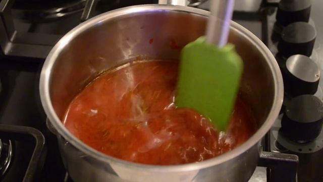 Куриные сердечки в томатном соусе смотреть онлайн