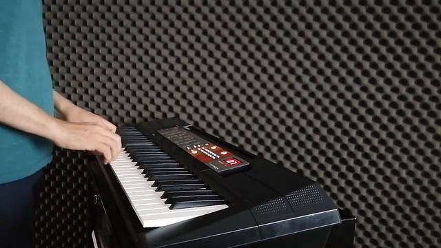 Yamaha PSR F50 смотреть онлайн