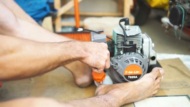 Редуктор Насадка для Мотокосы или Тримера смотреть онлайн