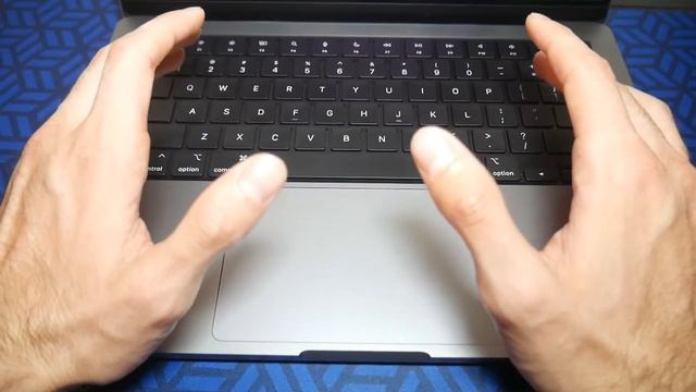 How does the NEW MacBook Pro M1 Keyboard SOUND and FEEL?!? смотреть онлайн