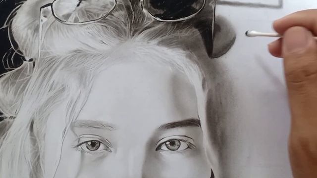Charcoal & graphite in Sterling sketch pad, commission done. смотреть онлайн