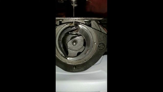Восстановление старенькой швейной машины Подольск 2М после 15 лет простоя смотреть онлайн