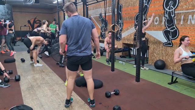 Внутриклубные соревнования по кроссфиту с красивыми людьми. #спорт #crossfit #кроссфит смотреть онлайн