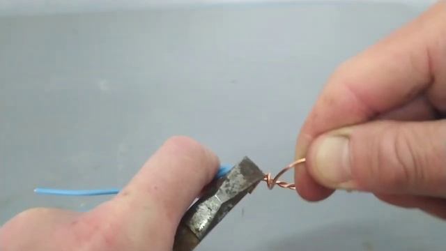 НАДЁЖНОЕ Соединение Проводов При Помощи УСИЛЕННОЙ Скрутки _ Ремонт _ Электропроводка смотреть онлайн