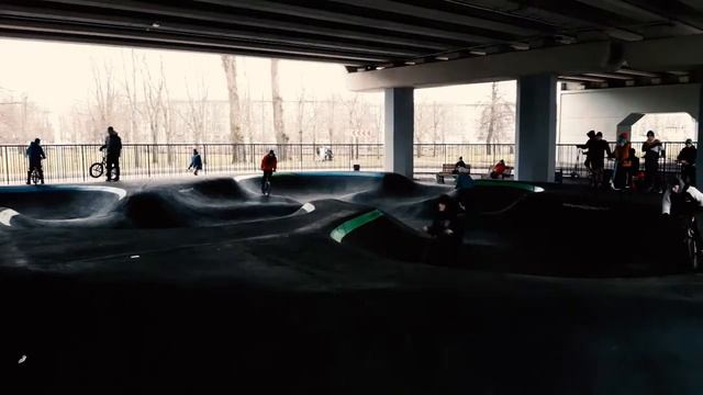 Новый скейт-парк и памптрэк (Коломяжский 10)/New Skate Park And Pumptrack (Kolomyazhsky 10)