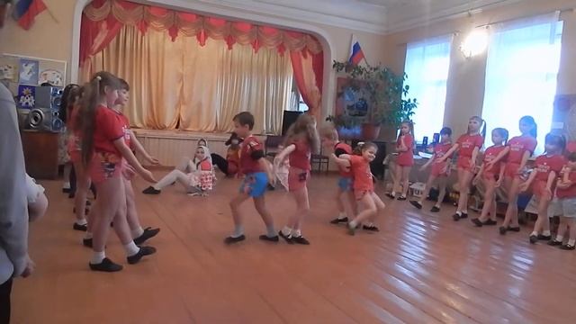 танц. гр. "Росинка", рук Алиев Н. , г Рыльск, Курская область смотреть онлайн