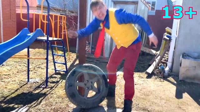 Broken Russian Mini Cooper turned in Nissan Cedric & Mr. Joe found Car Key 13+ смотреть онлайн