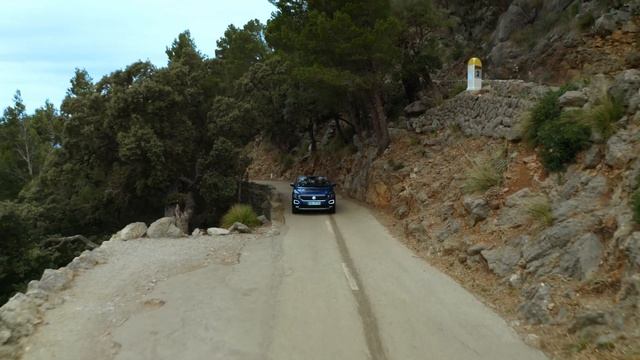 New 2020 Volkswagen T-Roc Cabriolet | Official video | Driving footage смотреть онлайн