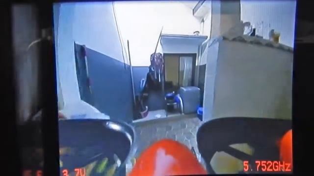 Мини Квадрокоптер Eachine E013 и ШЛЕМ / Набор комнатного разведчика. Недорогой Квадрокоптер. смотреть онлайн