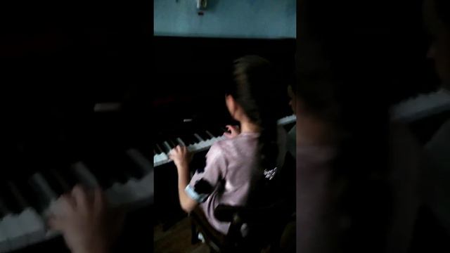 Первое видео на пианино смотреть онлайн