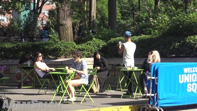 PULLING HIJAB OFF EXPERIMENT! смотреть онлайн