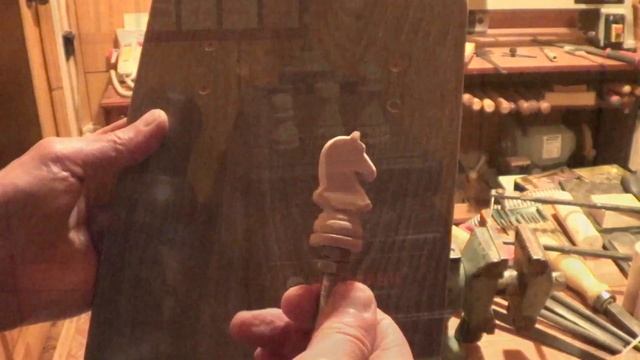 Столик для выпиливания ручным лобзиком и Шахматный конь смотреть онлайн