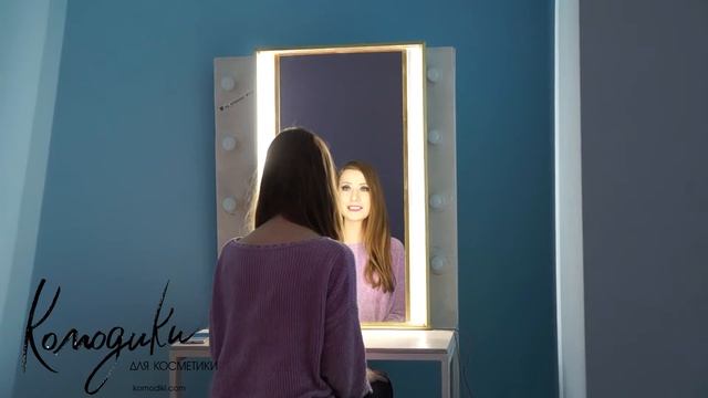 Сравнение нашего Beauty Зеркала с подсветкой и гримерного зеркала с лампочками в Москве смотреть онлайн