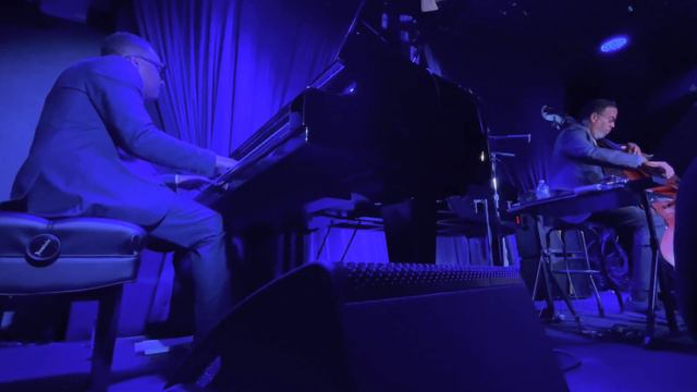Canción de Sofía - Gonzalo Rubalcaba & Stanley Clarke смотреть онлайн