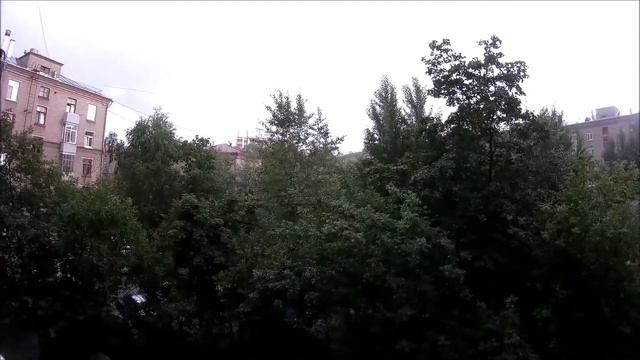 Молния и гром перед камерой 30 июня 2018 года.