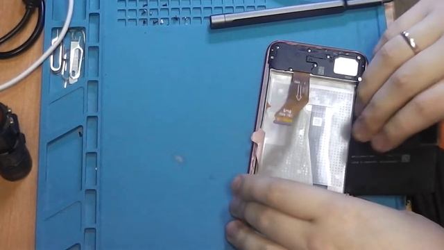 Honor 10 lite/Honor 10i - разборка и замена экрана (дисплея + тачскрина) смотреть онлайн