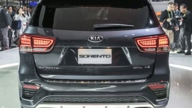 2018 Kia Sorento First Drive and Review : Revised styling more features loses turbo 4 option смотреть онлайн