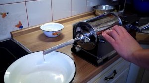 Колбасный шприц для дома. Готовим сосиски, купаты и колбасы в домашних условиях.