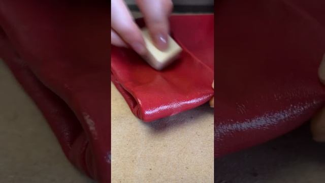 Ремонт куртки своими руками краской для кожи смотреть онлайн