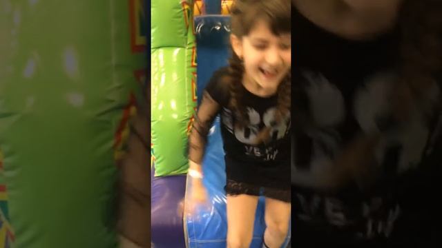 Детский развлекательный центр Тау Галерея