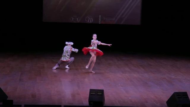 "Веселые капельки" Солдатова Анастасия и Завьялов Денис танец "На речке" Тула. (Таланты 2014) смотреть онлайн
