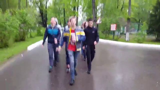 Самый няшный 3 й взвод! Стримерша Карина) Круто поют смотреть онлайн