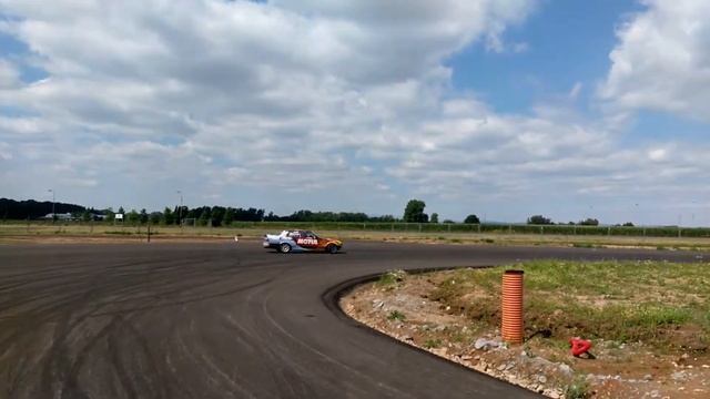 BMW E34 V12(m73b54) On Training In Polygon Hk