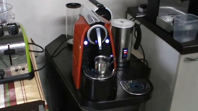 Coffee Capsule machine - CINO - Nespresso version смотреть онлайн