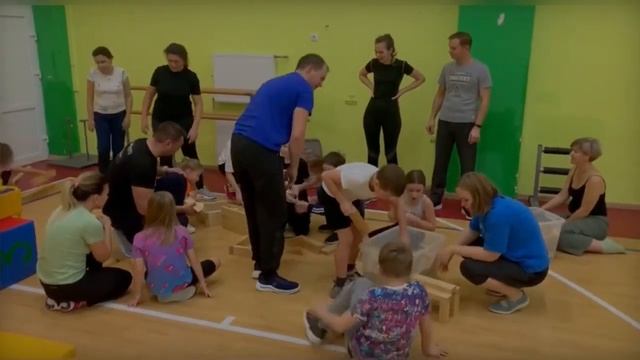 Педагогический тренинг "Зарядка с родителями" смотреть онлайн