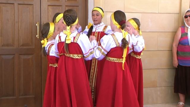 Народные русские песни и танцы на Кипре смотреть онлайн